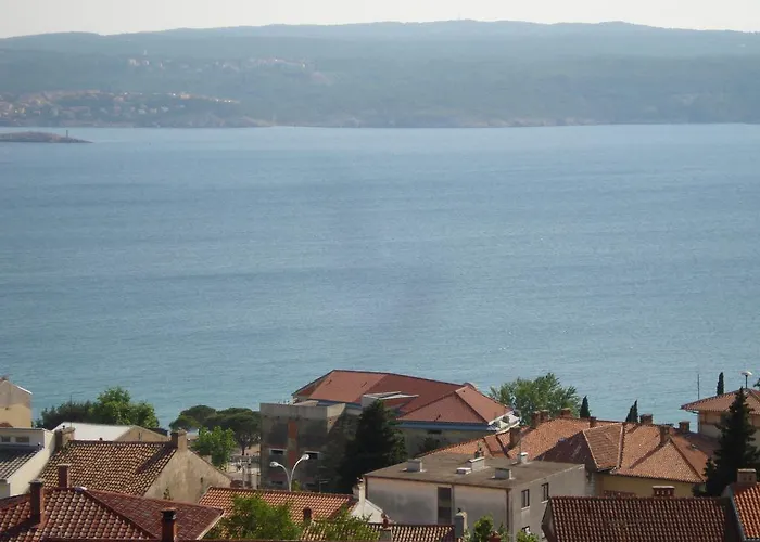 Apartments Crikvenica アパート ツリクヴェニツァ