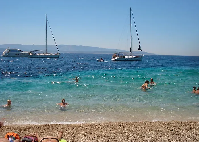 Apartments Crikvenica アパート *