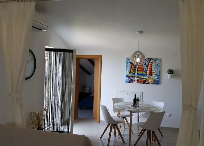 Apartments Crikvenica شقة